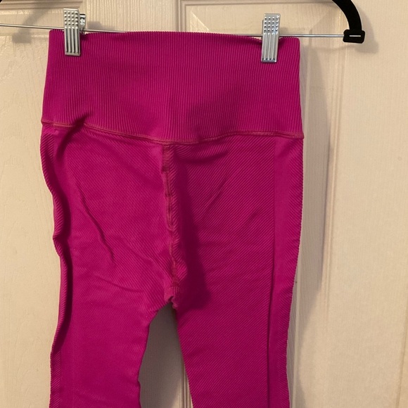 Free people movement leggings size small - Picture 9 of 11